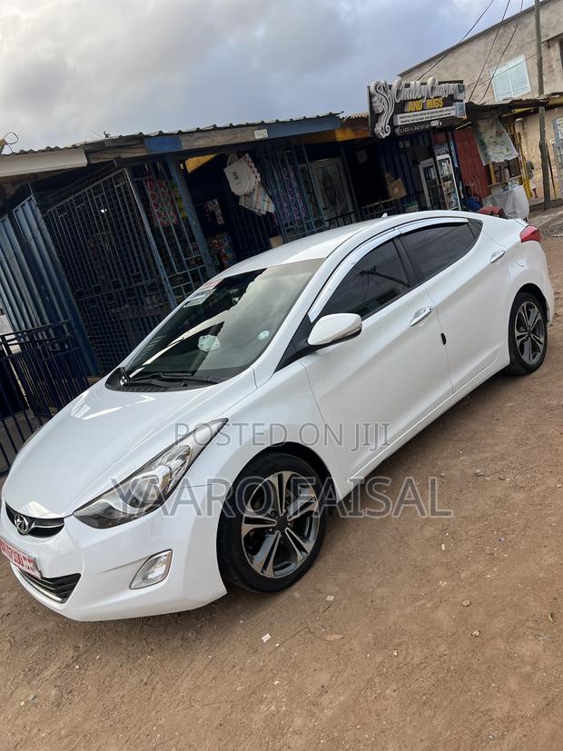 Hyundai Avante 2012 White