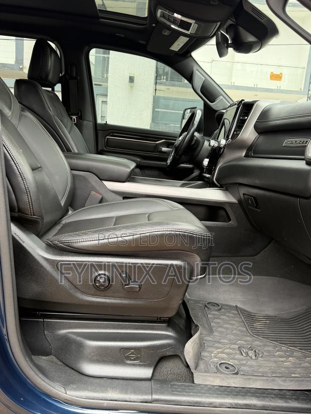 RAM 1500 2020 Blue