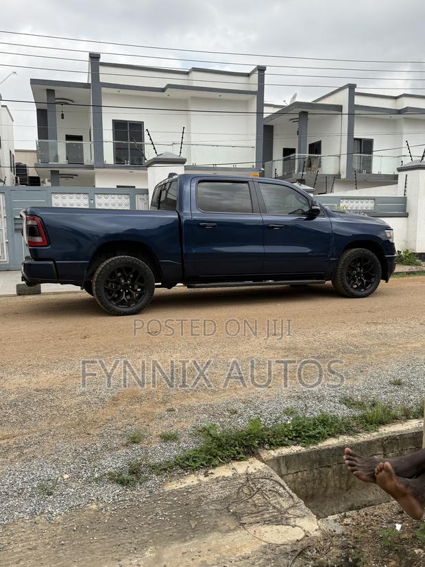 RAM 1500 2020 Blue