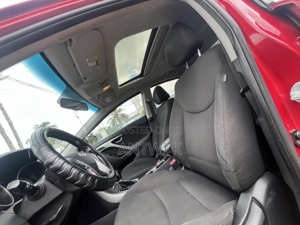 Hyundai Elantra 2015 Red