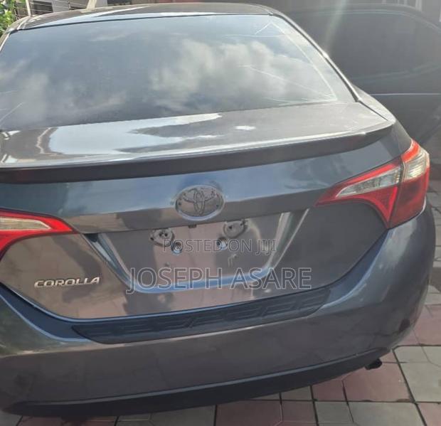 Toyota Corolla 2015