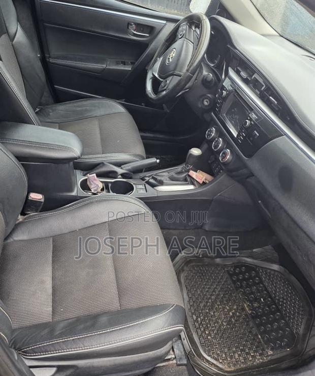 Toyota Corolla 2015