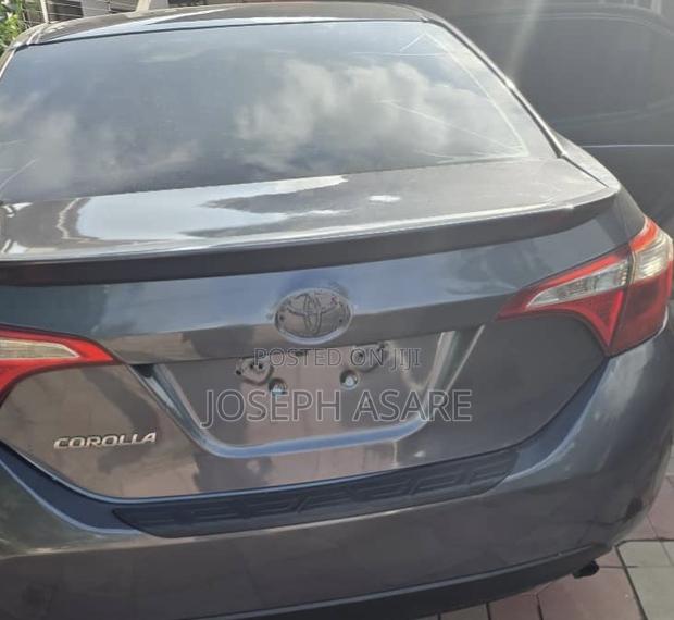 Toyota Corolla 2015