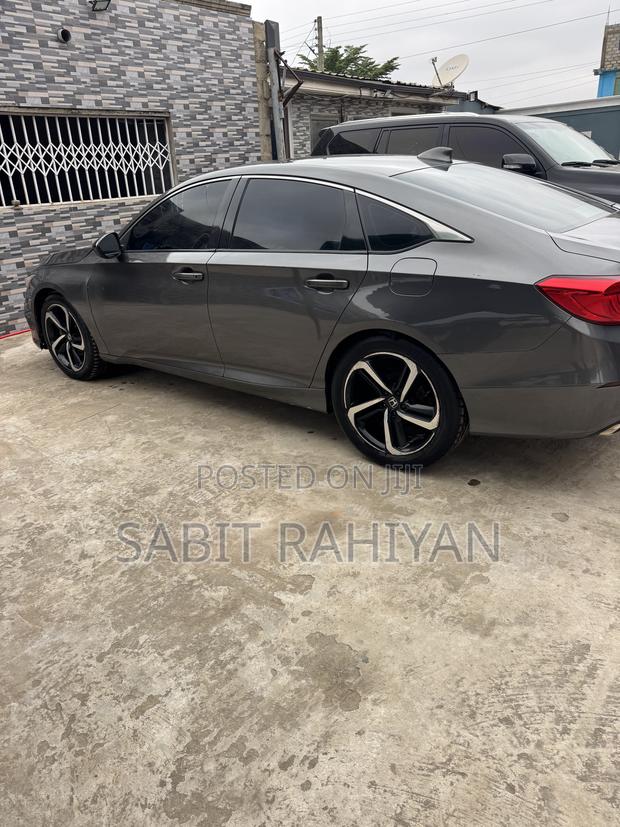 Honda Accord Sport 2018 Gray