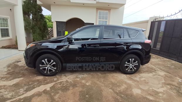 Toyota RAV4 LE 4dr SUV AWD (2.5L 4cyl 6A) 2018 Black