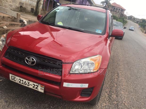 Toyota RAV4 2011 Red