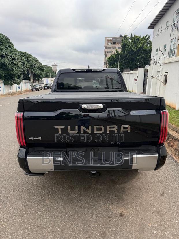 Toyota Tundra Hybrid 2023 Blue