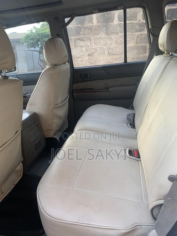 Nissan Patrol 2000 White