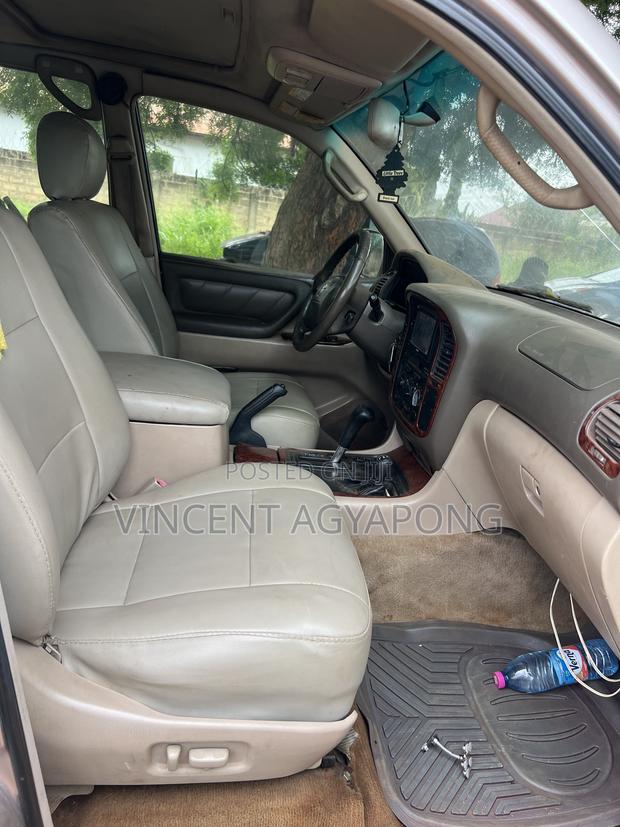 Toyota Land Cruiser 2001 Silver