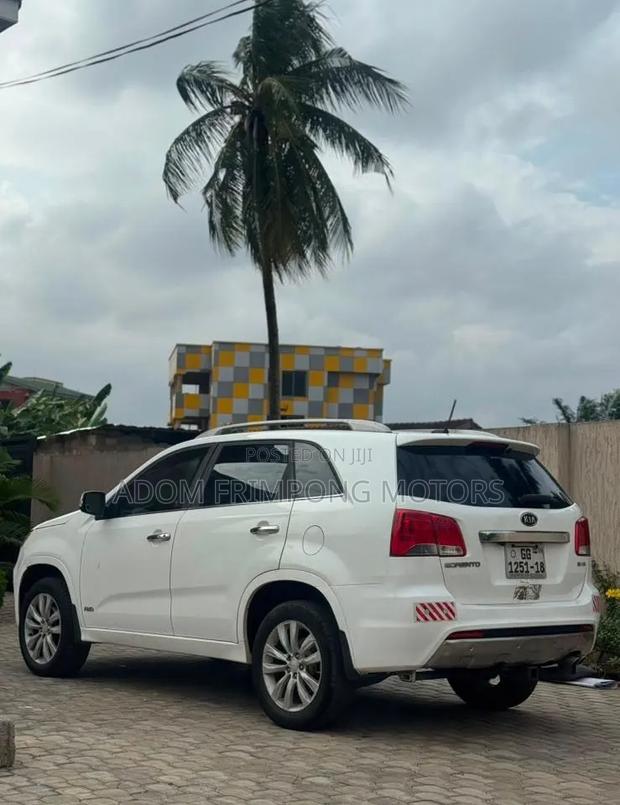 Kia Sorento 2012 White