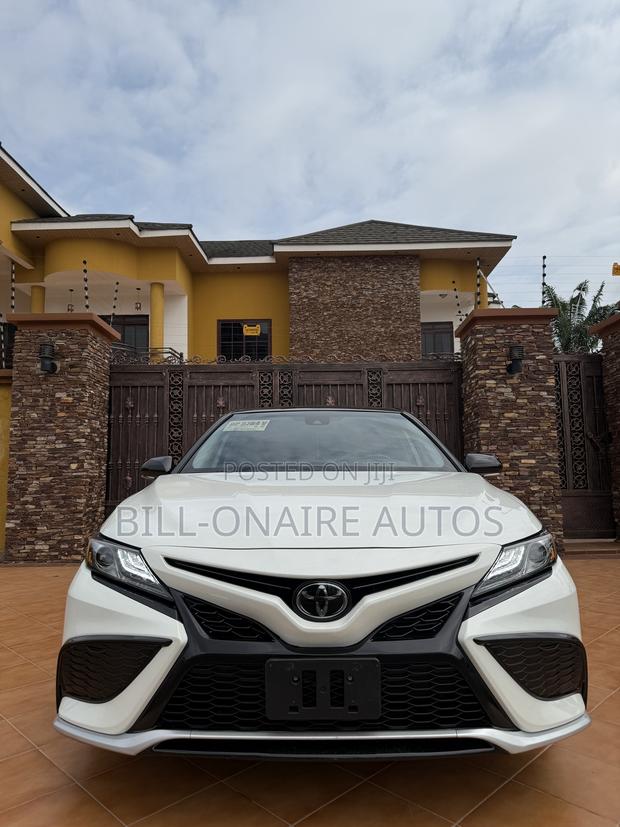 Toyota Camry XSE 2023 White