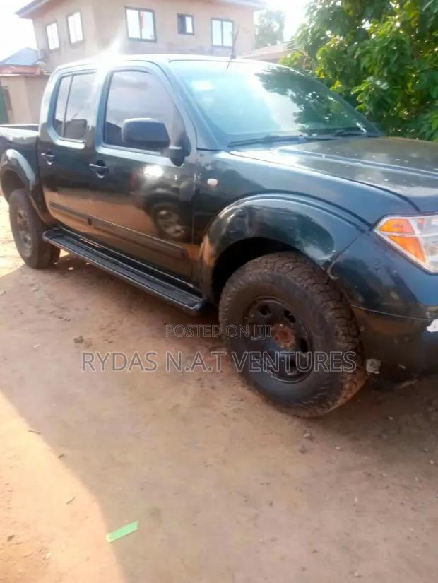 Nissan Navara 2004 Green