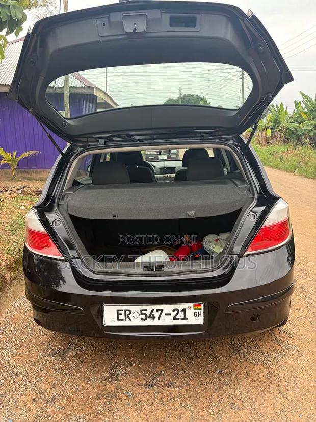 Opel Astra 2008 Black
