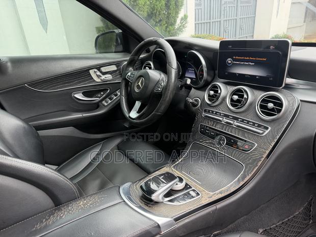 Mercedes-Benz C300 2016 Black