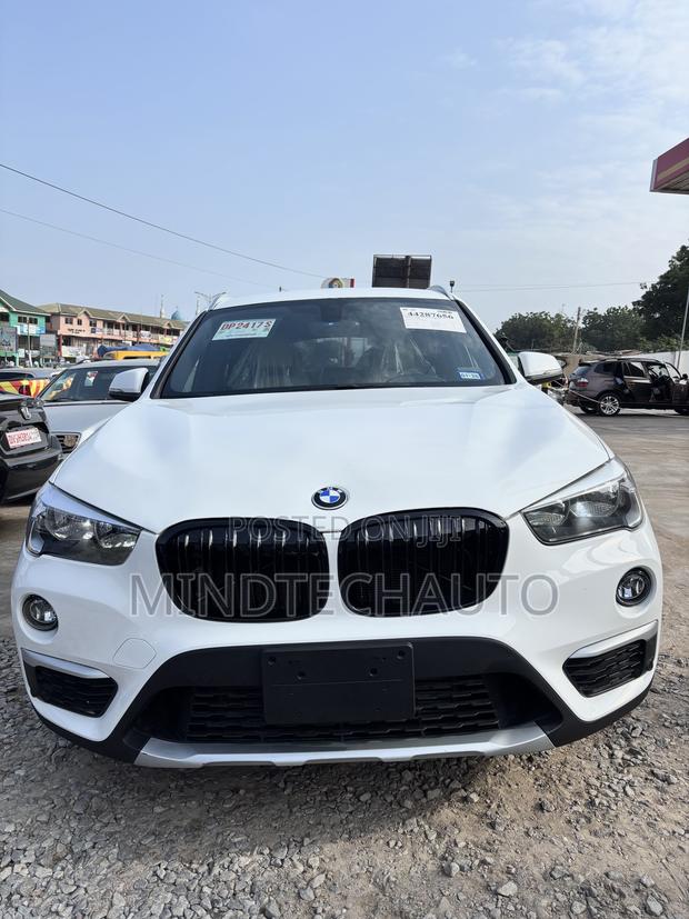 BMW X1 sDrive28i FWD 2017 White