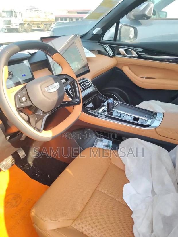 New Geely Boyue 2025 Silver