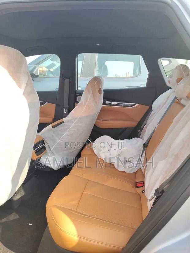 New Geely Boyue 2025 Silver