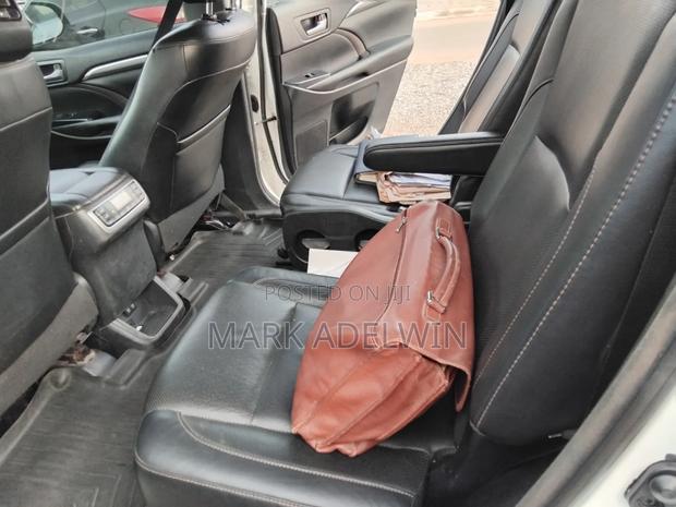 Toyota Highlander 2019 White