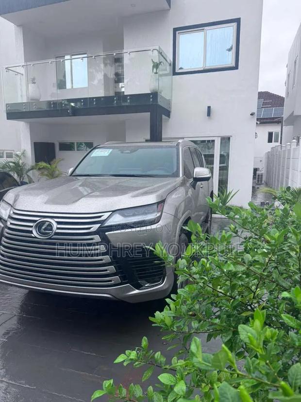 New Lexus LX 2025 Silver