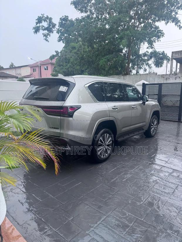 New Lexus LX 2025 Silver