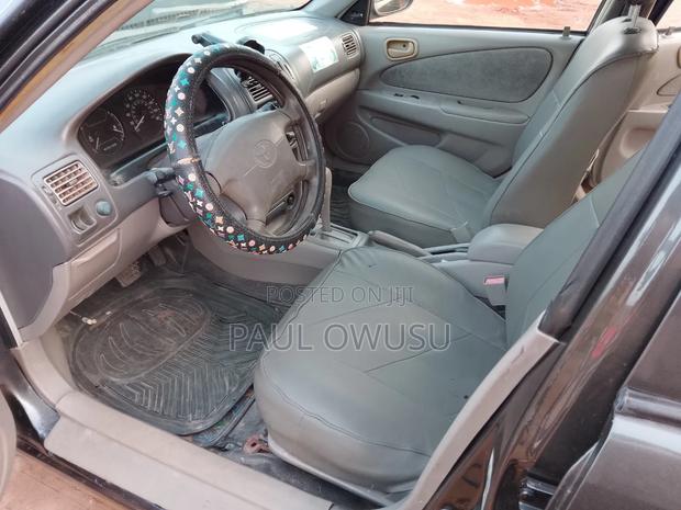 Toyota Corolla 2001 Gray