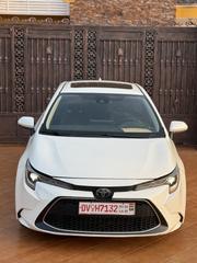 Toyota Corolla XLE 2020 White for sale