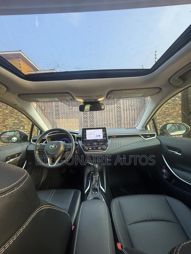 Toyota Corolla XLE 2020 White