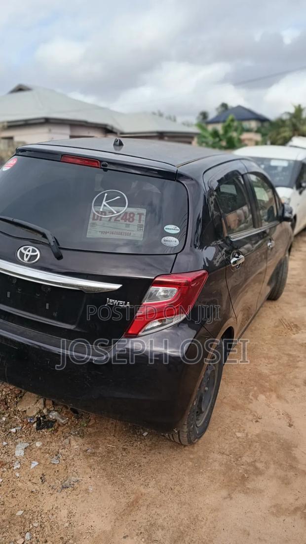 Toyota Vitz 2016 Purple