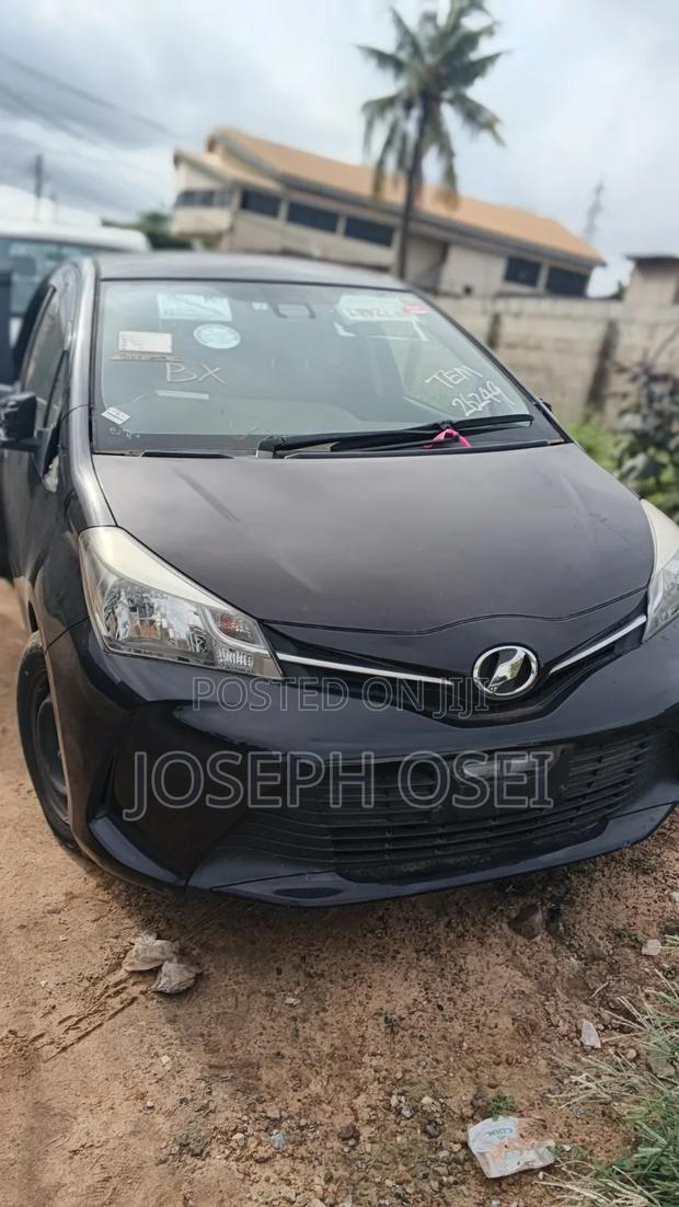 Toyota Vitz 2016 Purple