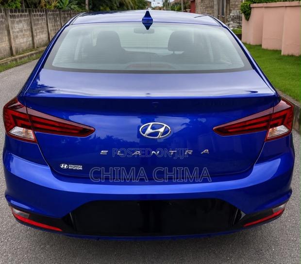 Hyundai Elantra SEL 2019 Blue