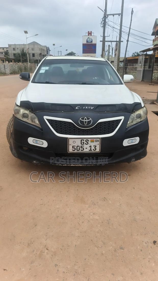 Toyota Camry SE 4dr Sedan (2.5L 4cyl 6AM) 2010 White