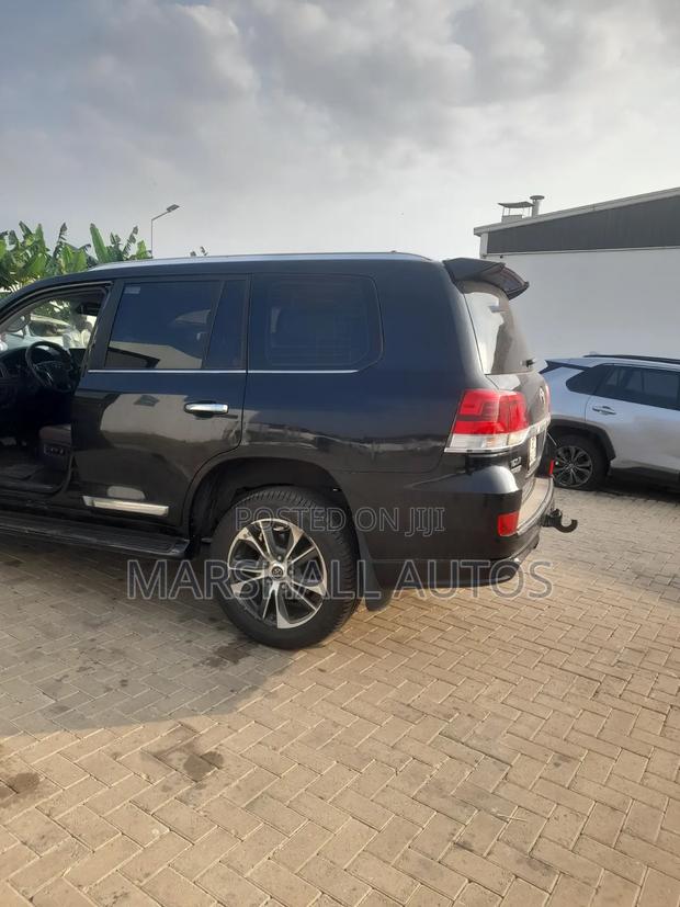 Toyota Land Cruiser 2020 Black