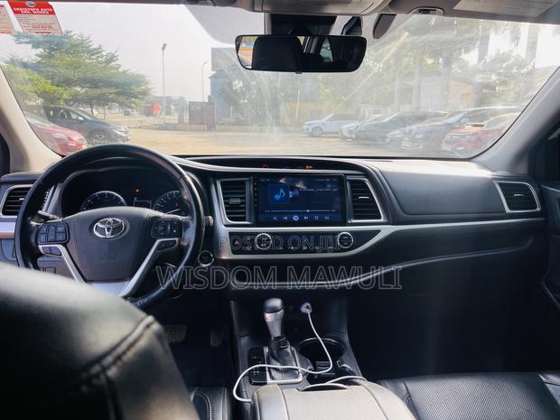 Toyota Highlander 2019 White