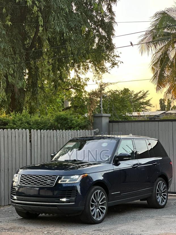 Land Rover Range Rover 3.0L V6 Supercharged HSE 2019 Blue