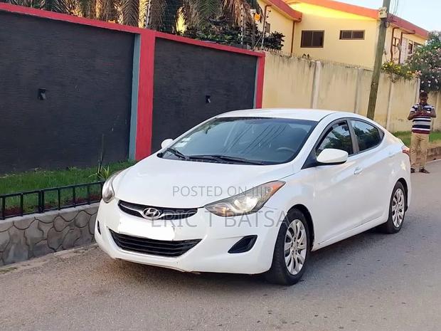 Hyundai Elantra GLS Sedan FWD (1.8L 4cyl 6M) 2013 White