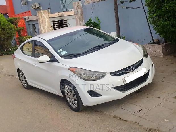 Hyundai Elantra GLS Sedan FWD (1.8L 4cyl 6M) 2013 White