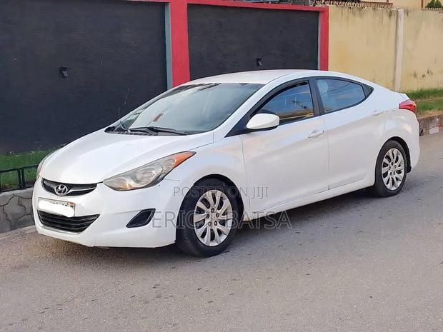 Hyundai Elantra GLS Sedan FWD (1.8L 4cyl 6M) 2013 White