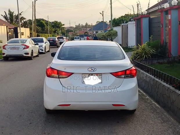 Hyundai Elantra GLS Sedan FWD (1.8L 4cyl 6M) 2013 White