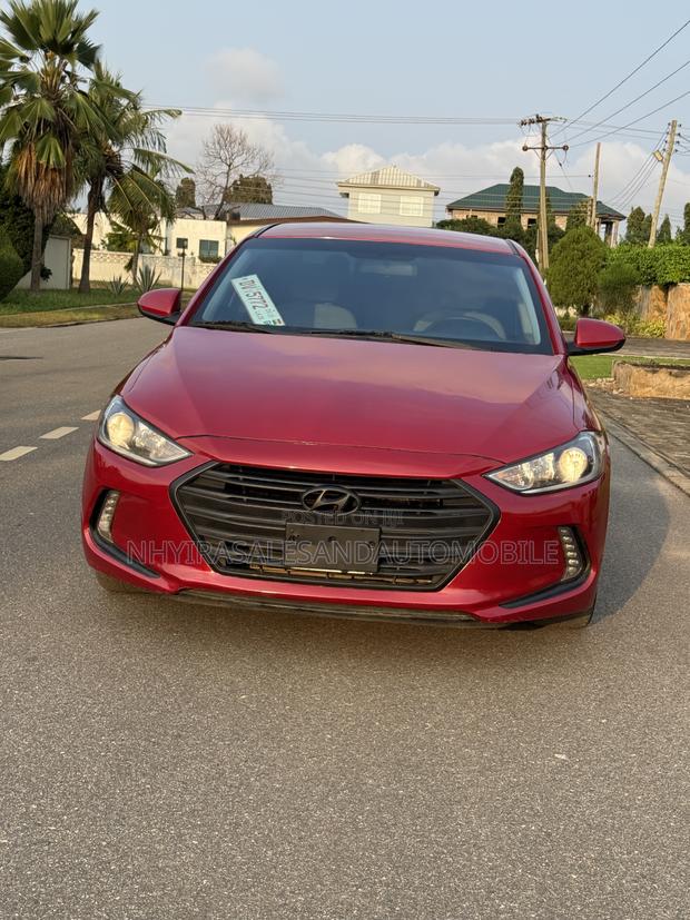 Hyundai Elantra 2018 Red