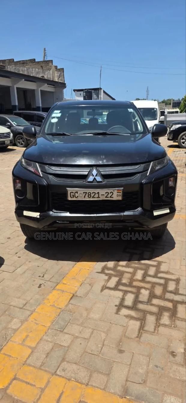 Mitsubishi L200 2022 Black