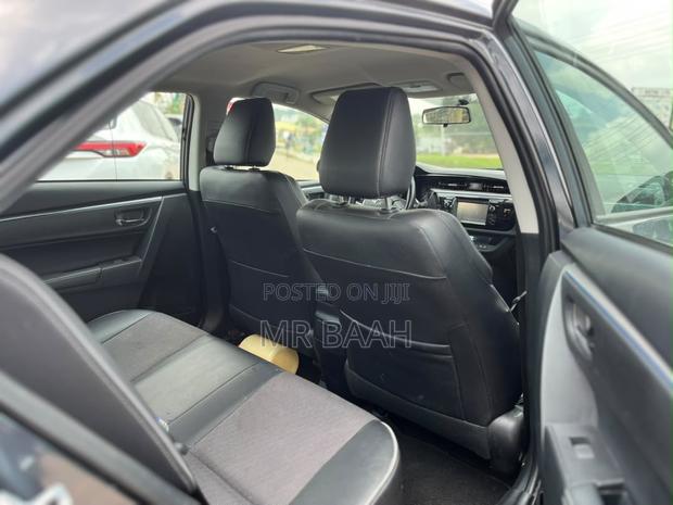 Toyota Corolla S Premium 4dr Sedan (1.8L 4cyl CVT) 2016 Gray