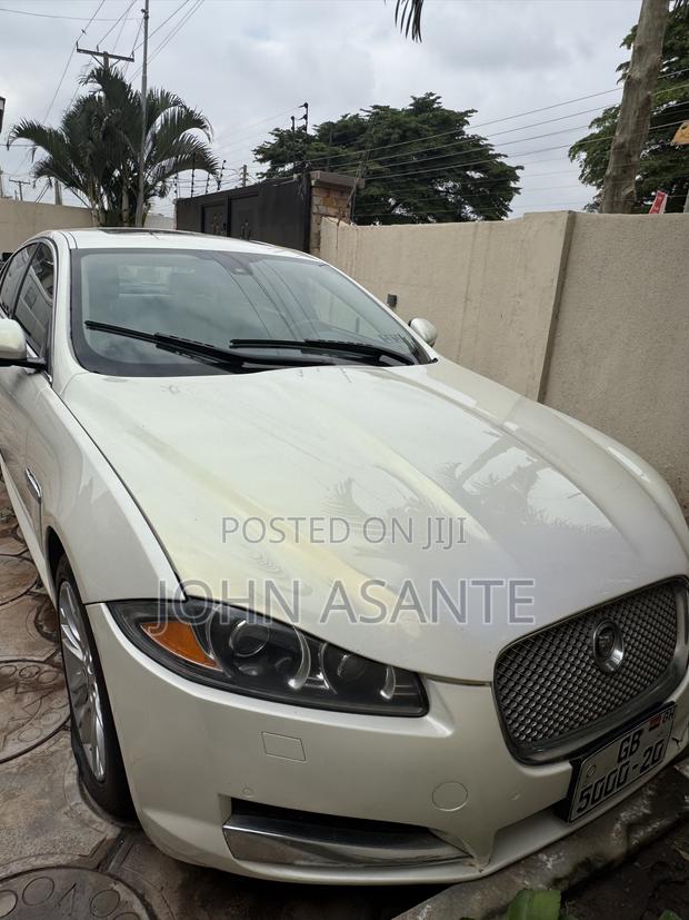 Jaguar XF SUPERCHARGED 2013 Off white