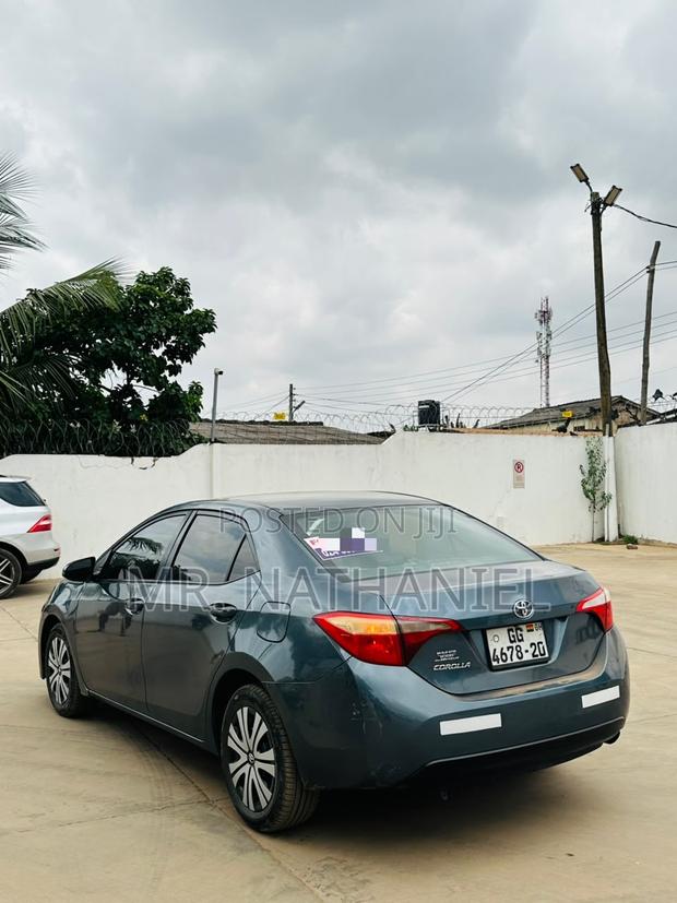 Toyota Corolla 2015 Gray