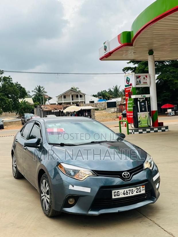 Toyota Corolla 2015 Gray