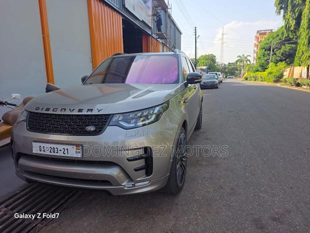 Land Rover Discovery 2018 Silver