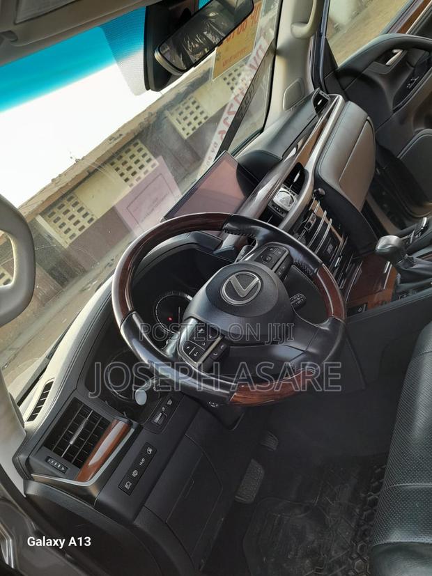 Lexus LX 570 AWD 2019 Gray