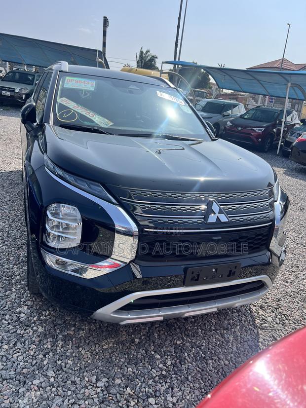 Mitsubishi Outlander SEL 2023 Black