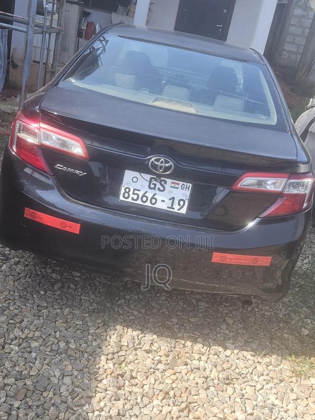 Toyota Camry LE 4dr Sedan w/Prod. End 11/13 (2.5L 4cyl 6A) 2014 Black