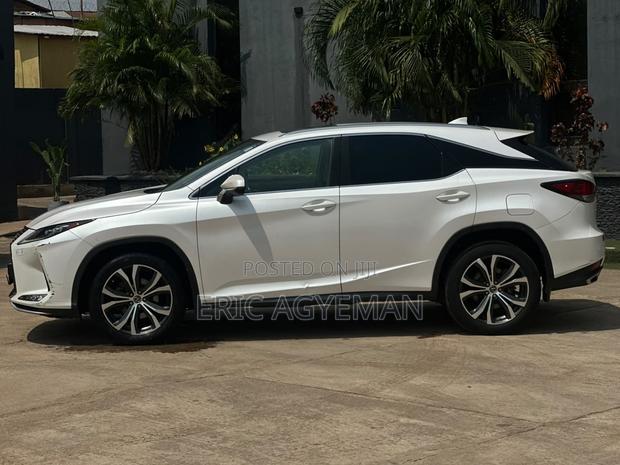 Lexus RX 2022 White