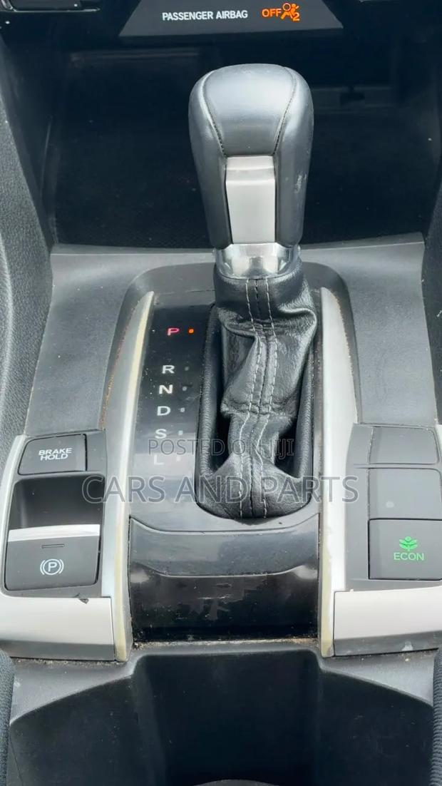 Honda Civic 2019 White